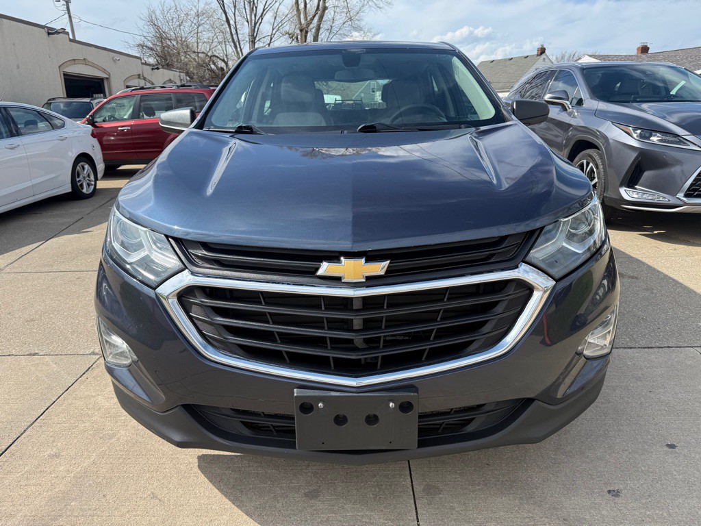 2018 Chevrolet Equinox Image 2