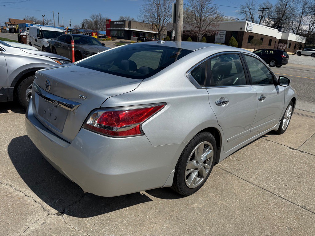 2015 Nissan Altima Image 6