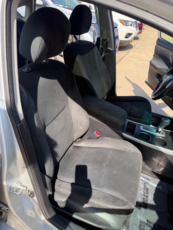 2015 Nissan Altima Image 17