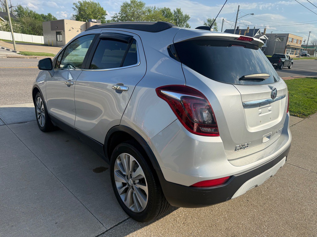2017 Buick Enclave Image 8