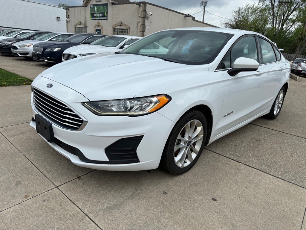 2019 Ford Fusion Image 2