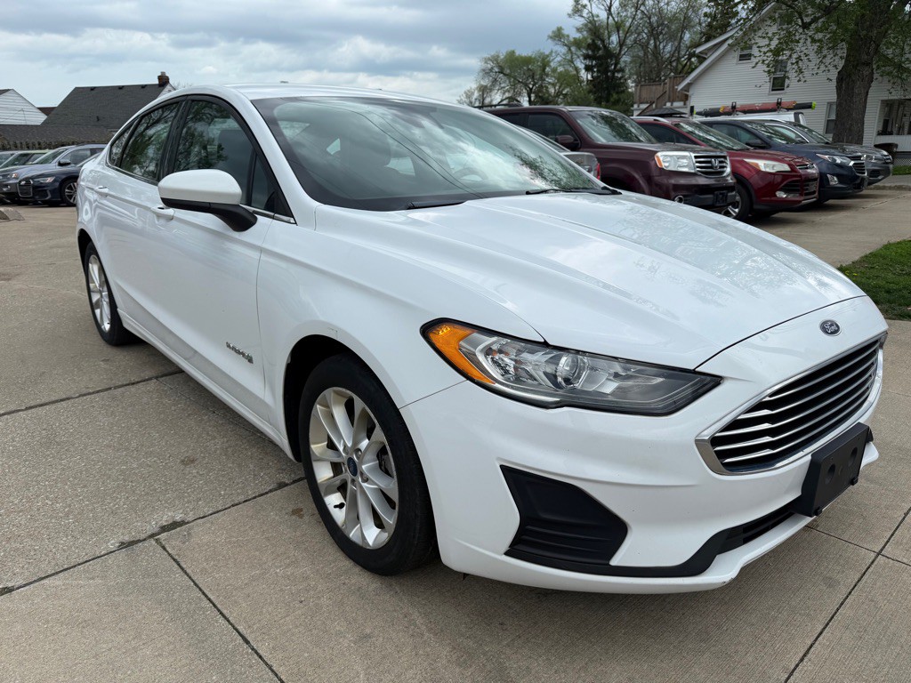 2019 Ford Fusion Image 3