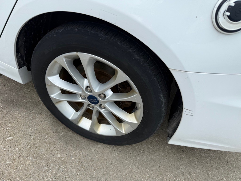 2019 Ford Fusion Image 9