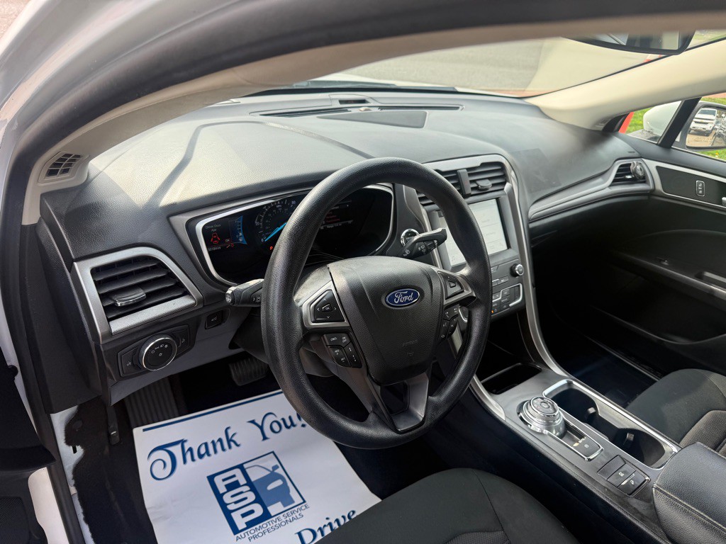 2019 Ford Fusion Image 10