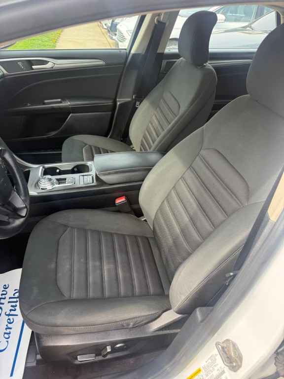 2019 Ford Fusion Image 11