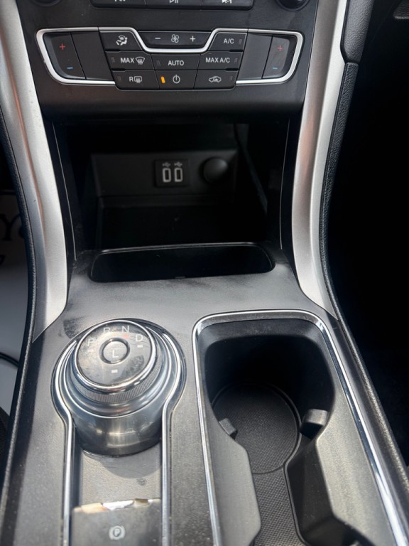 2019 Ford Fusion Image 19