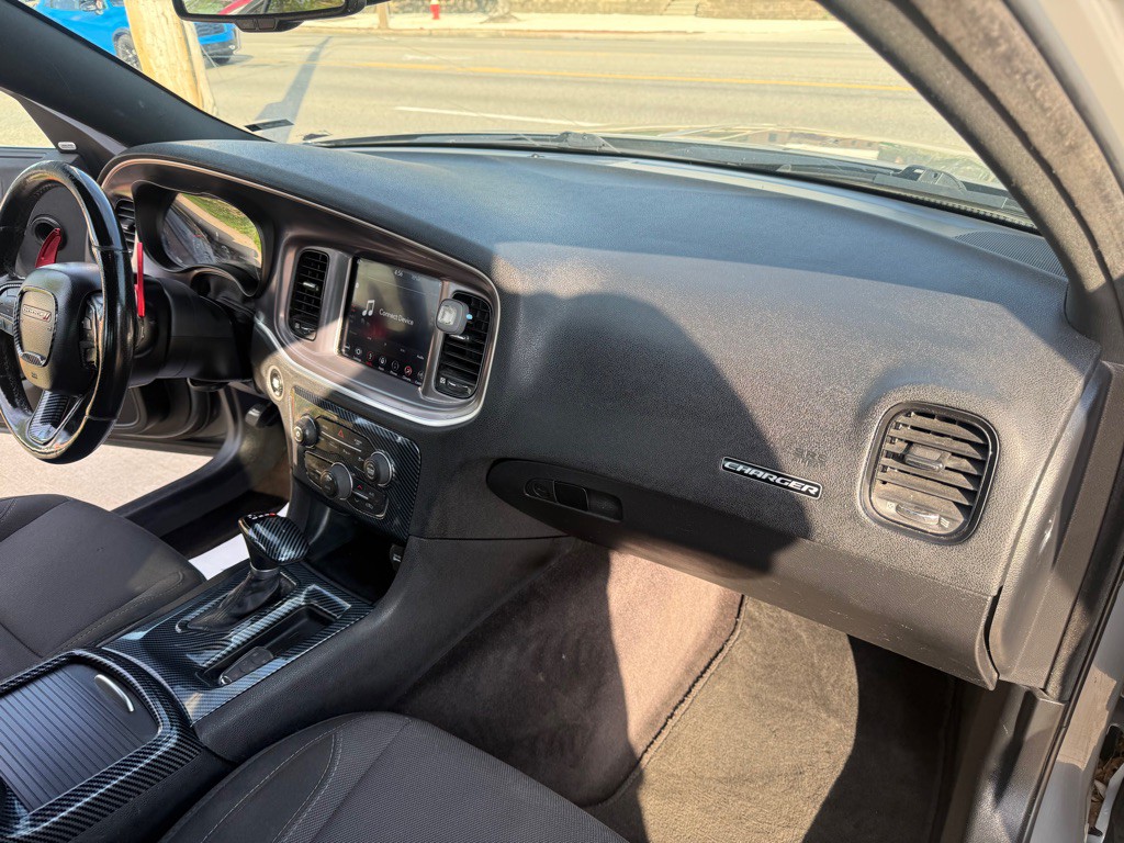 2019 Dodge Charger Image 16