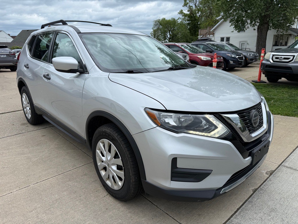 2018 Nissan Rogue Image 4