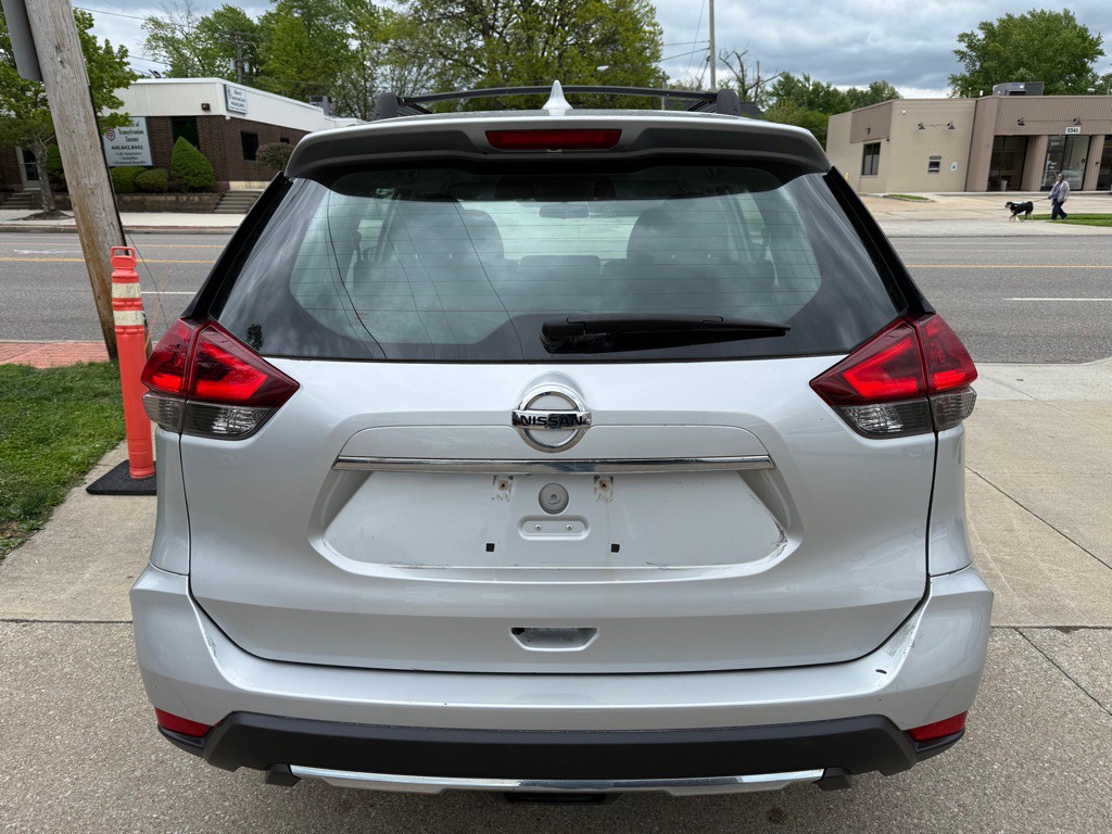 2018 Nissan Rogue Image 7