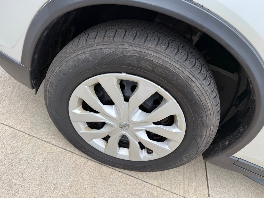 2018 Nissan Rogue Image 8