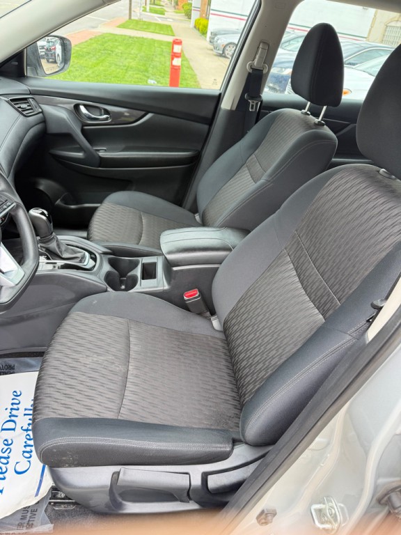 2018 Nissan Rogue Image 13