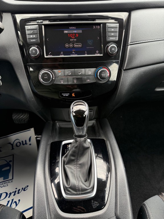 2018 Nissan Rogue Image 20