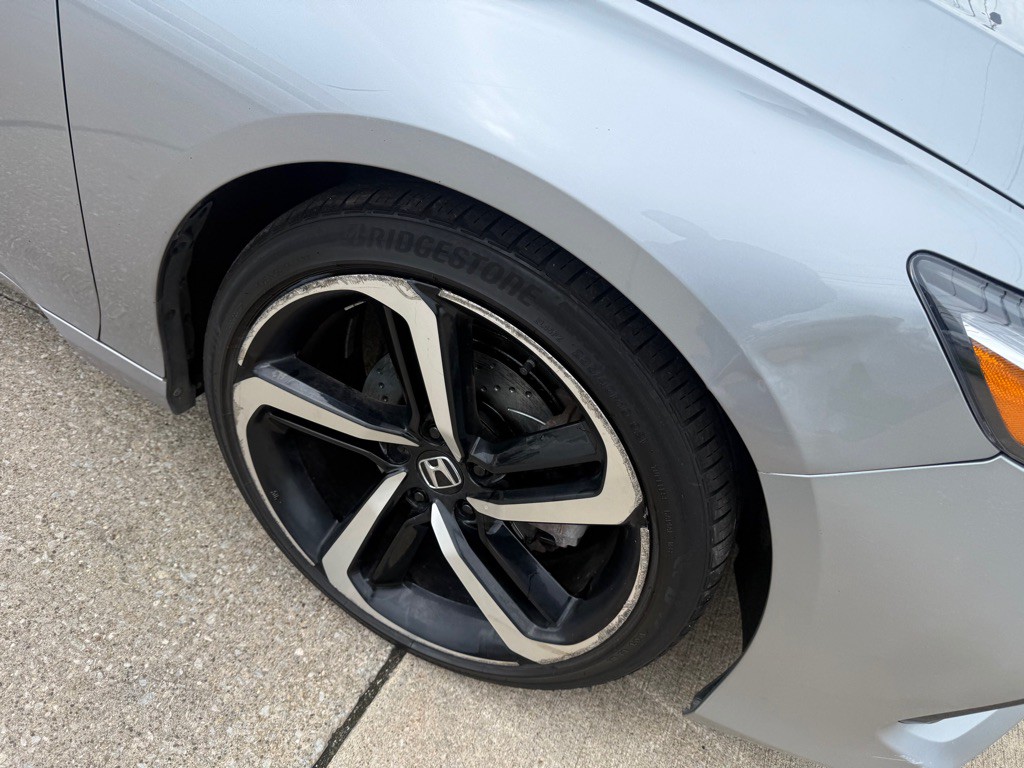 2022 Honda Accord Image 6