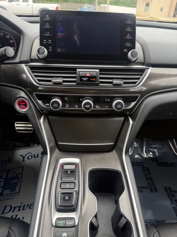 2022 Honda Accord Image 15