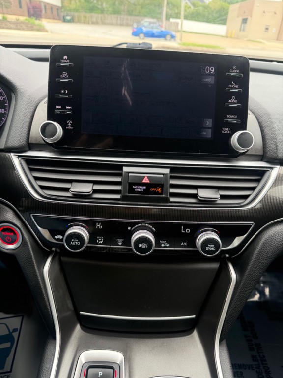 2022 Honda Accord Image 16