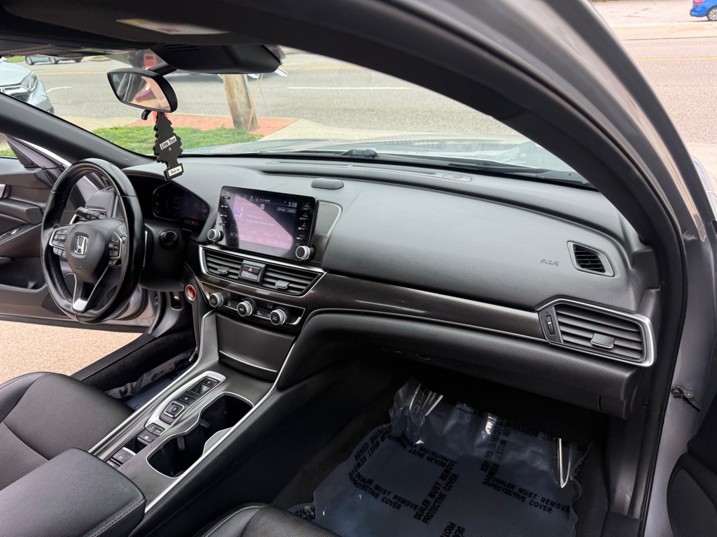 2022 Honda Accord Image 19