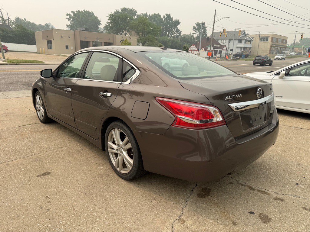 2013 Nissan Altima Image 6