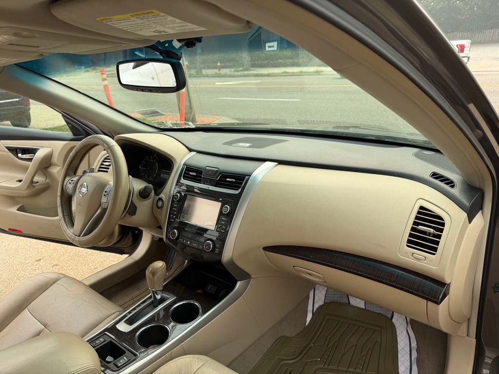 2013 Nissan Altima Image 15