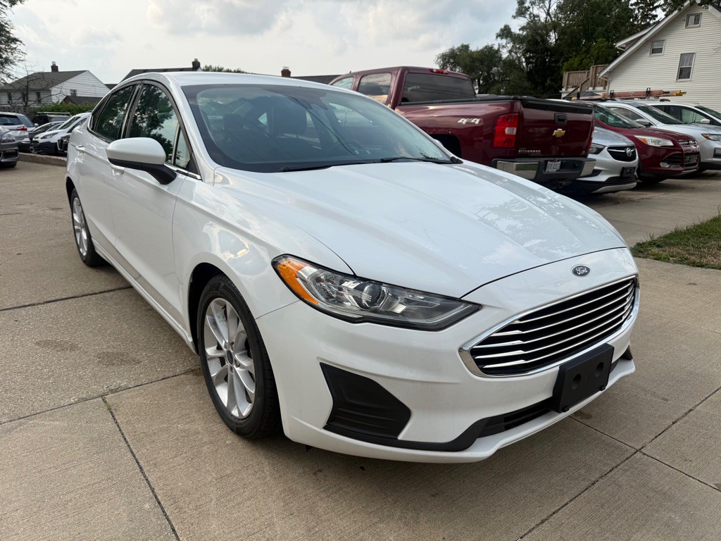 2019 Ford Fusion Image 3