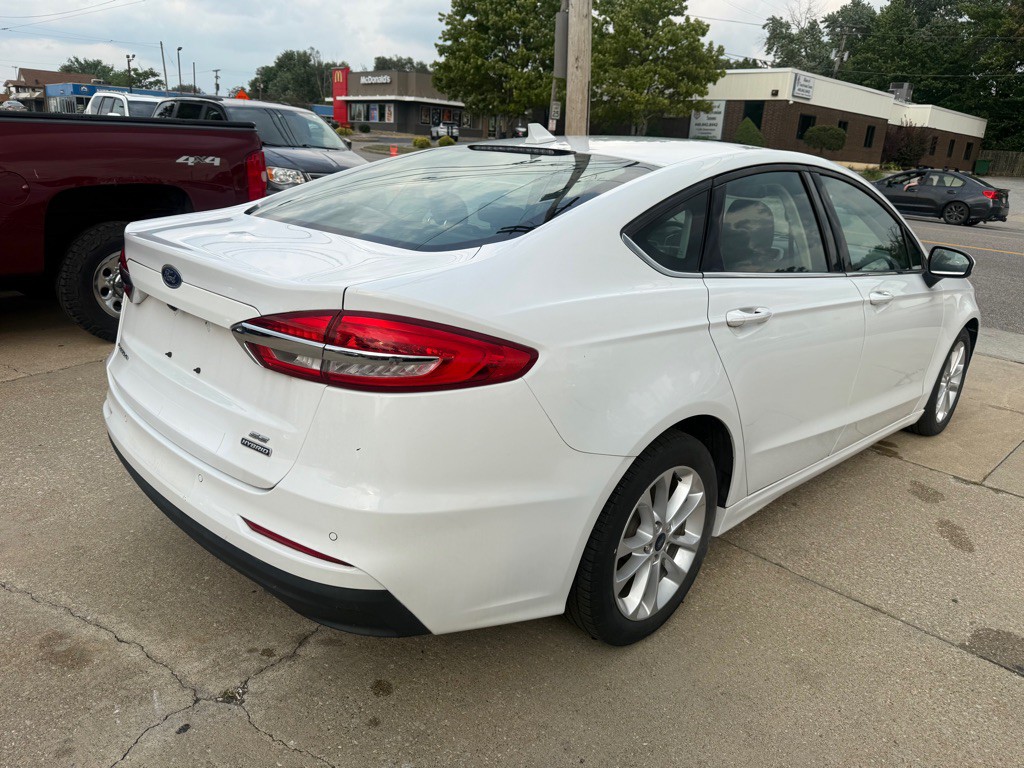 2019 Ford Fusion Image 4