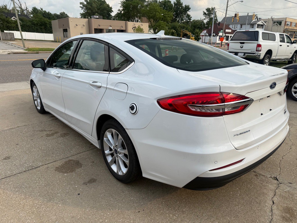 2019 Ford Fusion Image 6