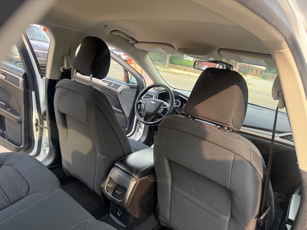 2019 Ford Fusion Image 14
