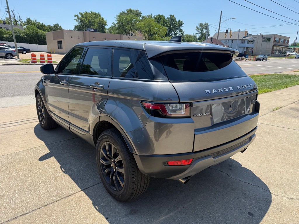 2018 Land Rover Range Rover Evoque Image 5