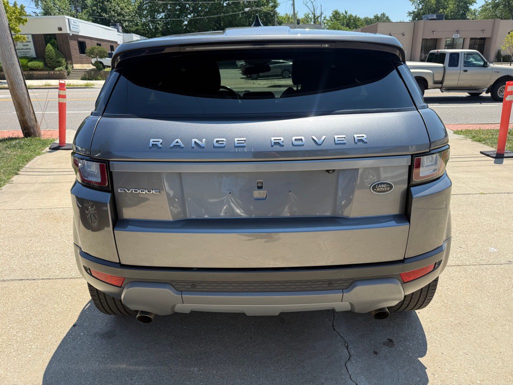 2018 Land Rover Range Rover Evoque Image 6