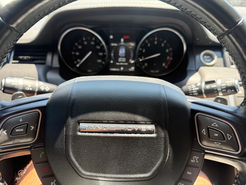 2018 Land Rover Range Rover Evoque Image 17