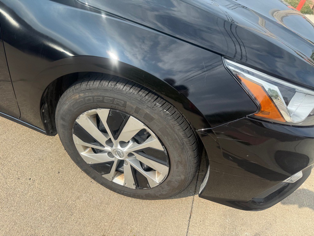 2020 Nissan Altima Image 4