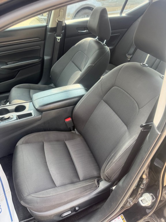 2020 Nissan Altima Image 13
