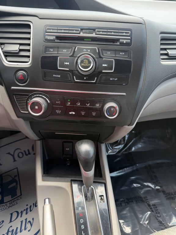2015 Honda Civic Image 21