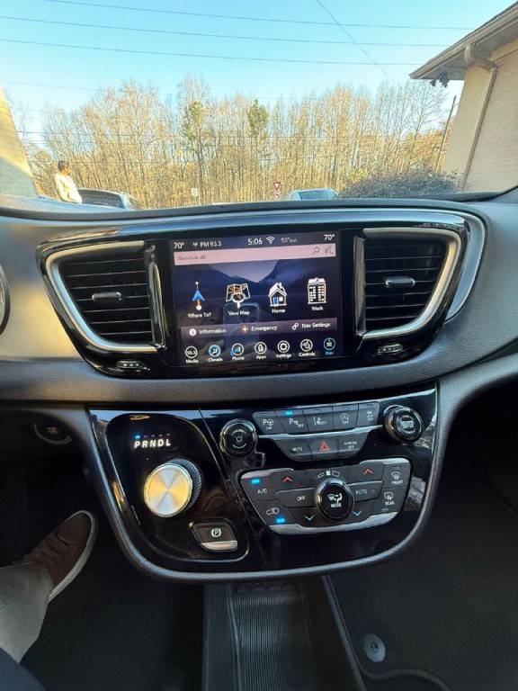 2020 Chrysler Pacifica Image 11