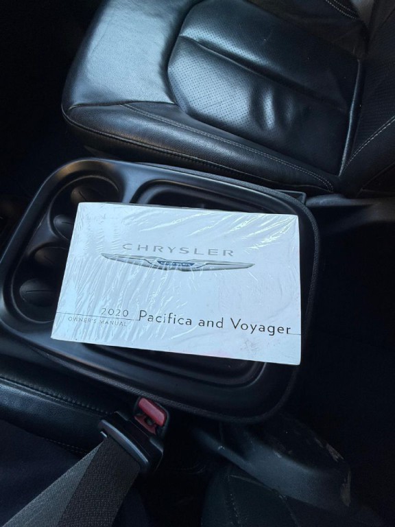 2020 Chrysler Pacifica Image 12