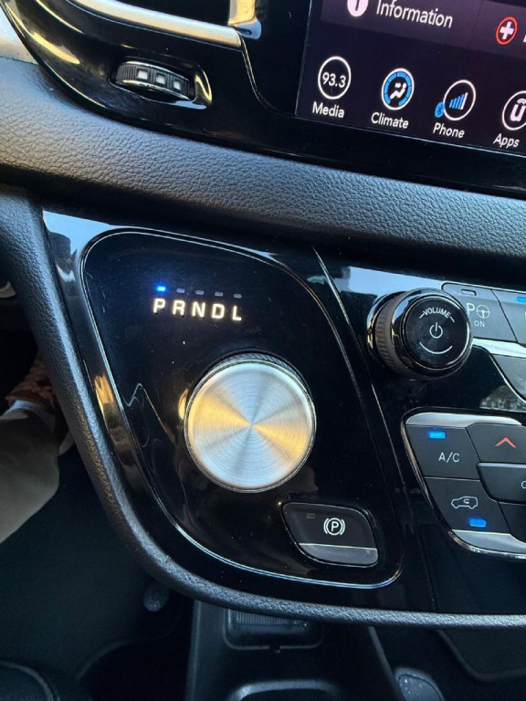 2020 Chrysler Pacifica Image 18