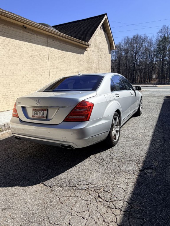 2010 Mercedes-Benz S-Class Image 3