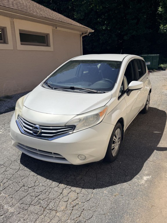 2015 Nissan Versa Image 1