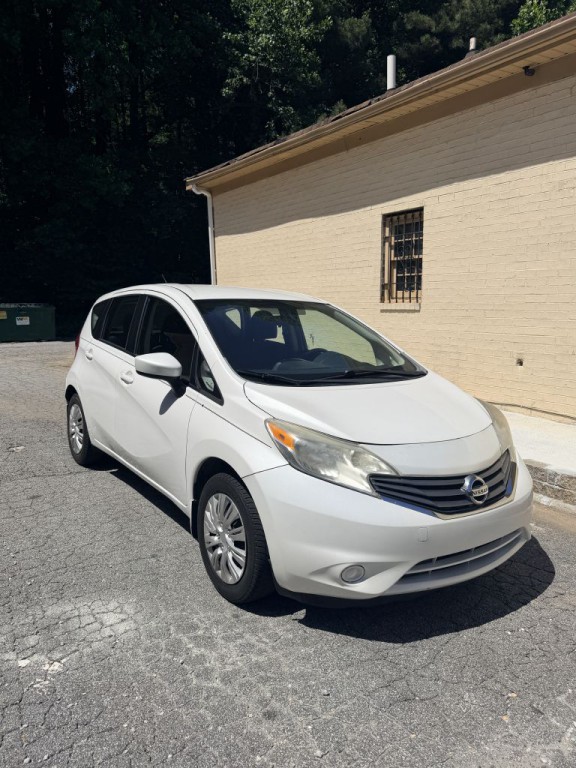 2015 Nissan Versa Image 4