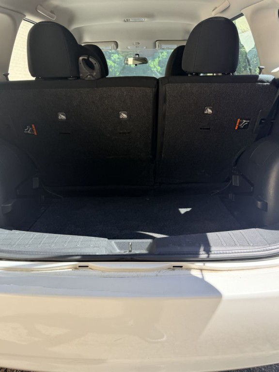 2015 Nissan Versa Image 6
