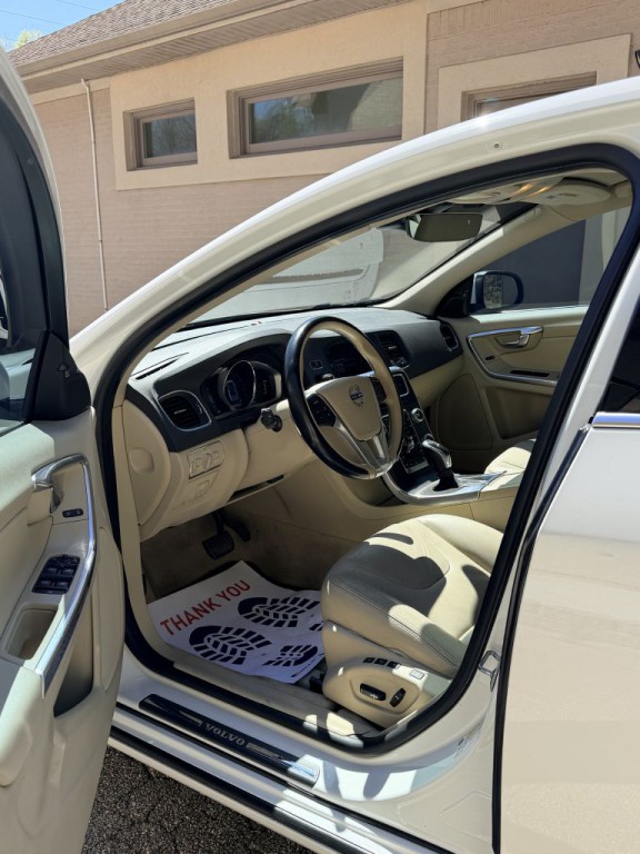 2015 Volvo S60 Image 5