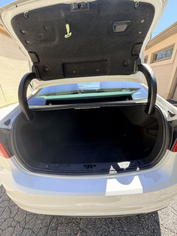 2015 Volvo S60 Image 8