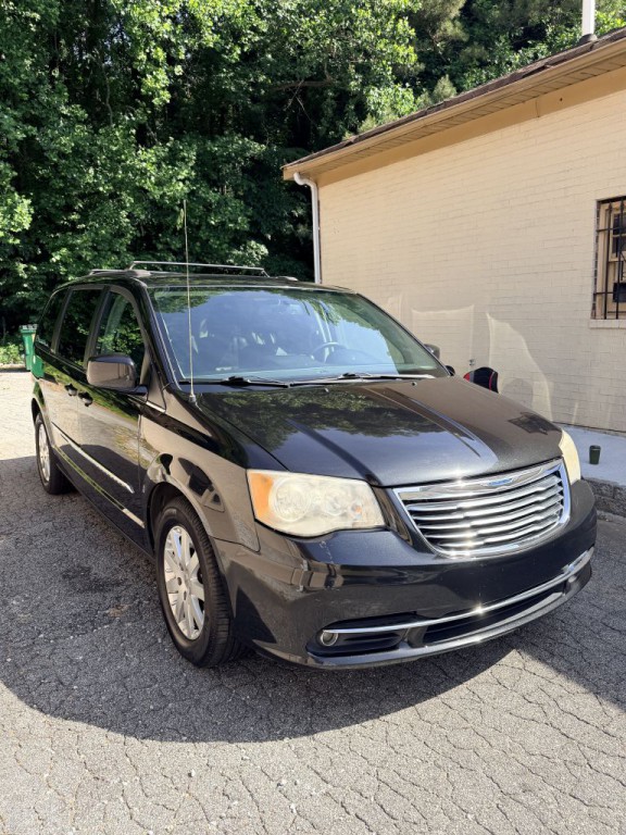 2014 Chrysler Town & Country Image 4