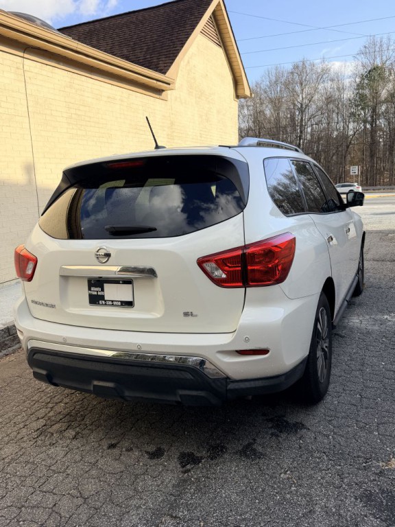 2017 Nissan Pathfinder Image 3