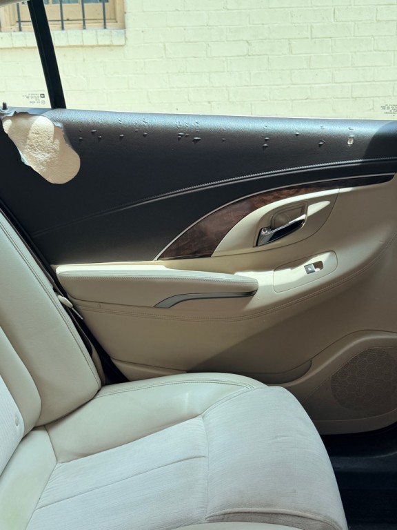 2015 Buick Lacrosse Image 11