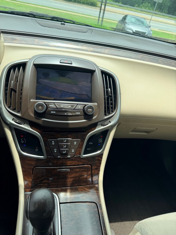 2015 Buick Lacrosse Image 14