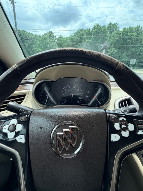2015 Buick Lacrosse Image 17