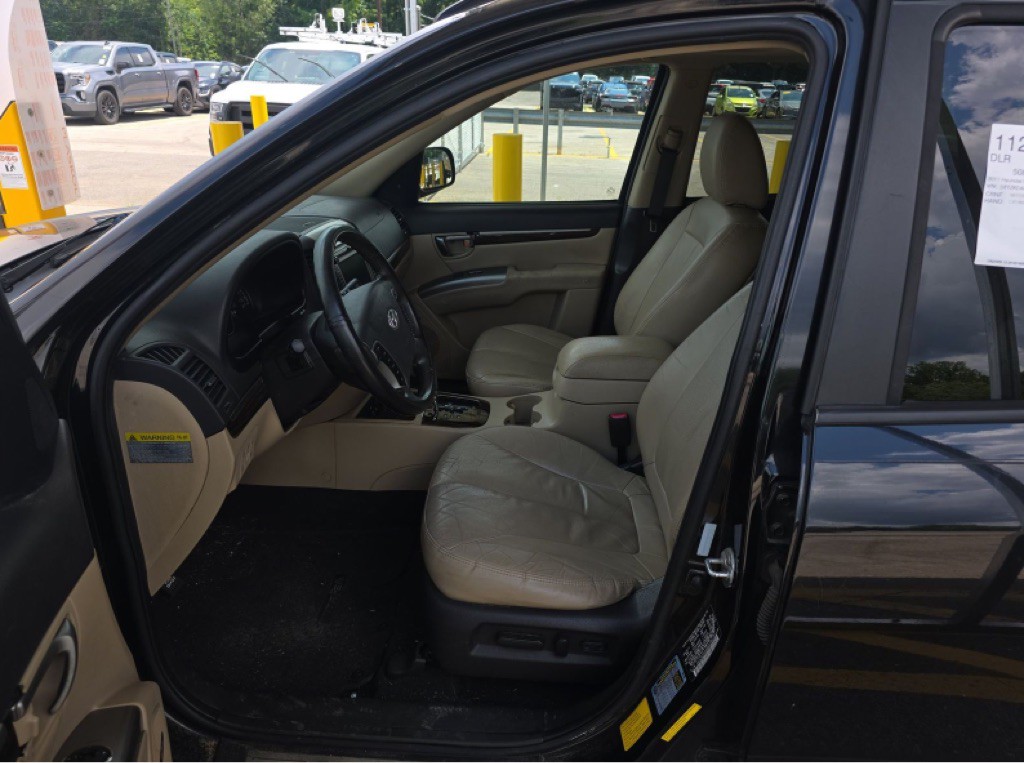 2011 Hyundai Santa Fe Image 9