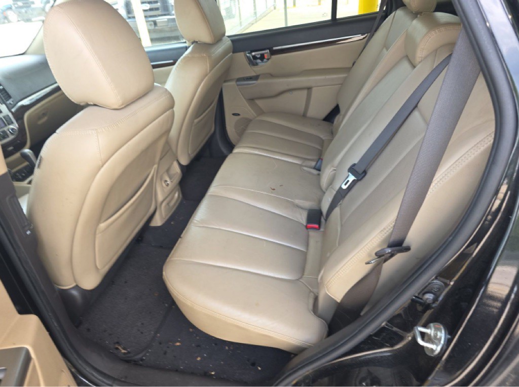 2011 Hyundai Santa Fe Image 10