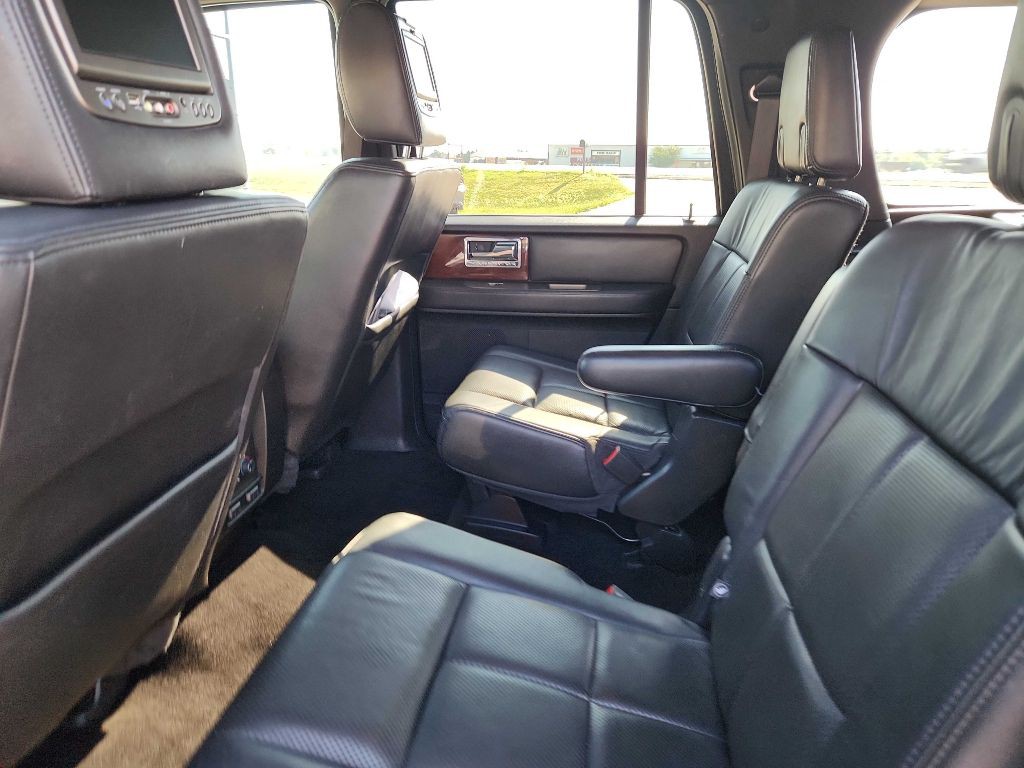 2012 Lincoln Navigator Image 7