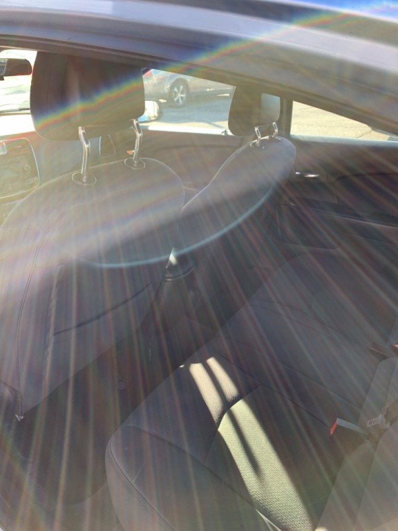 2012 Chrysler 200 Image 12